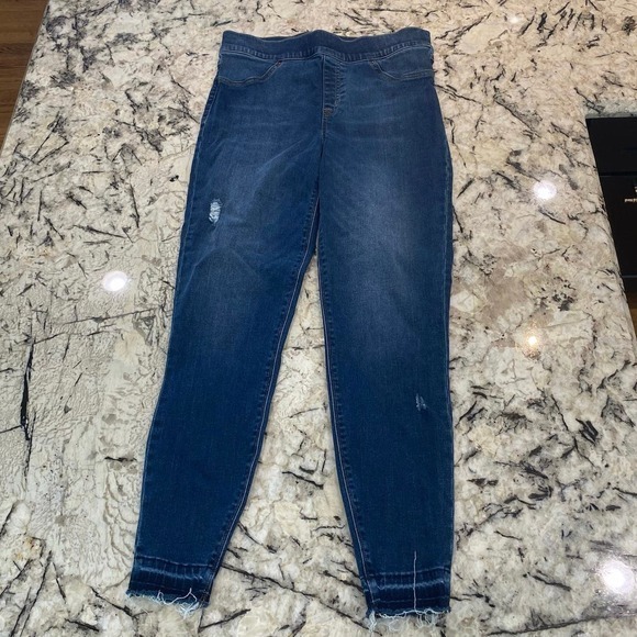 Spanx Distressed Ankle Skinny Jeans, Medium Wash Size Large - Picture 2 of 7